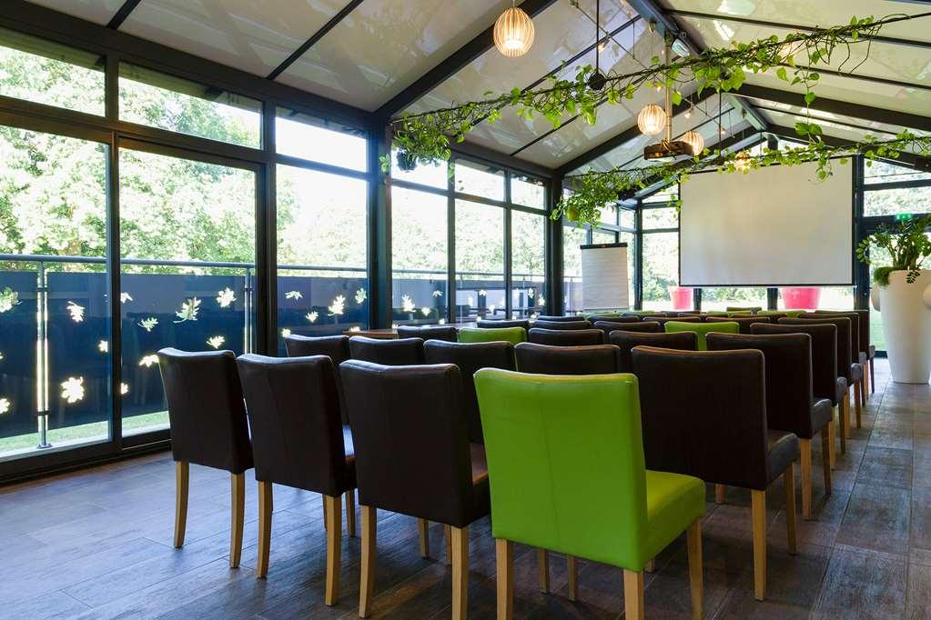 The Originals Boutique Hotel Restaurant Saint James, モンテギュ 設備 写真