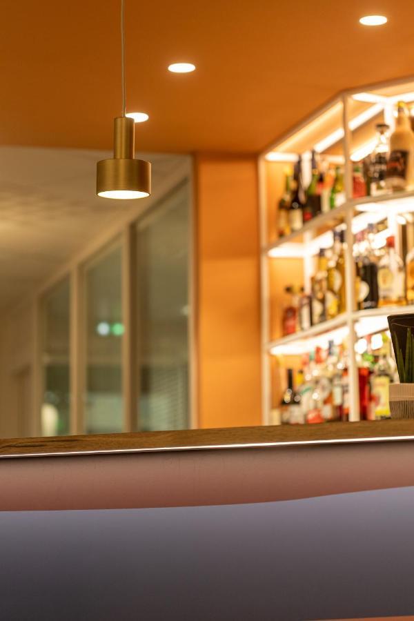 The Originals Boutique Hotel Restaurant Saint James, モンテギュ エクステリア 写真