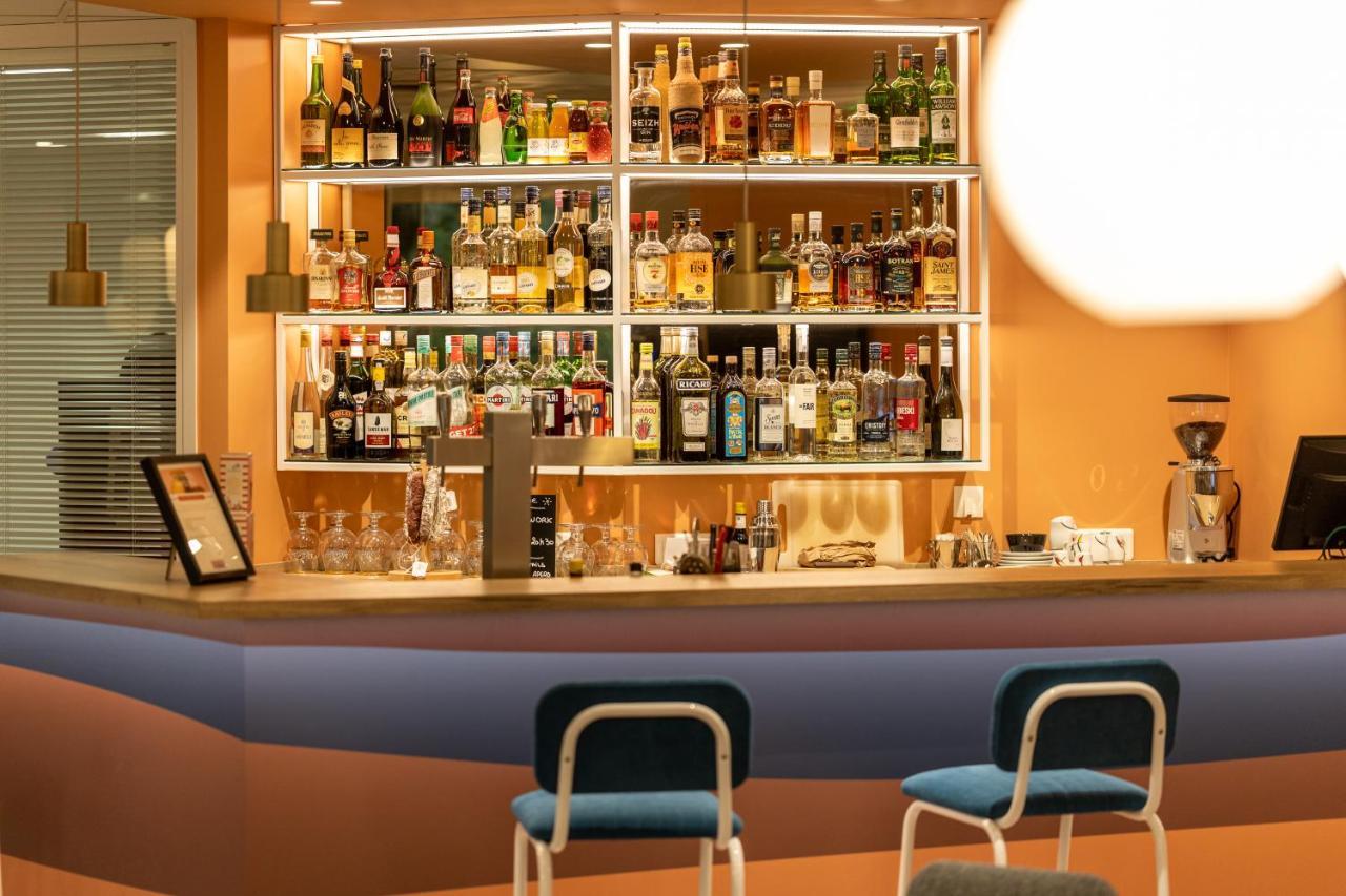 The Originals Boutique Hotel Restaurant Saint James, モンテギュ エクステリア 写真