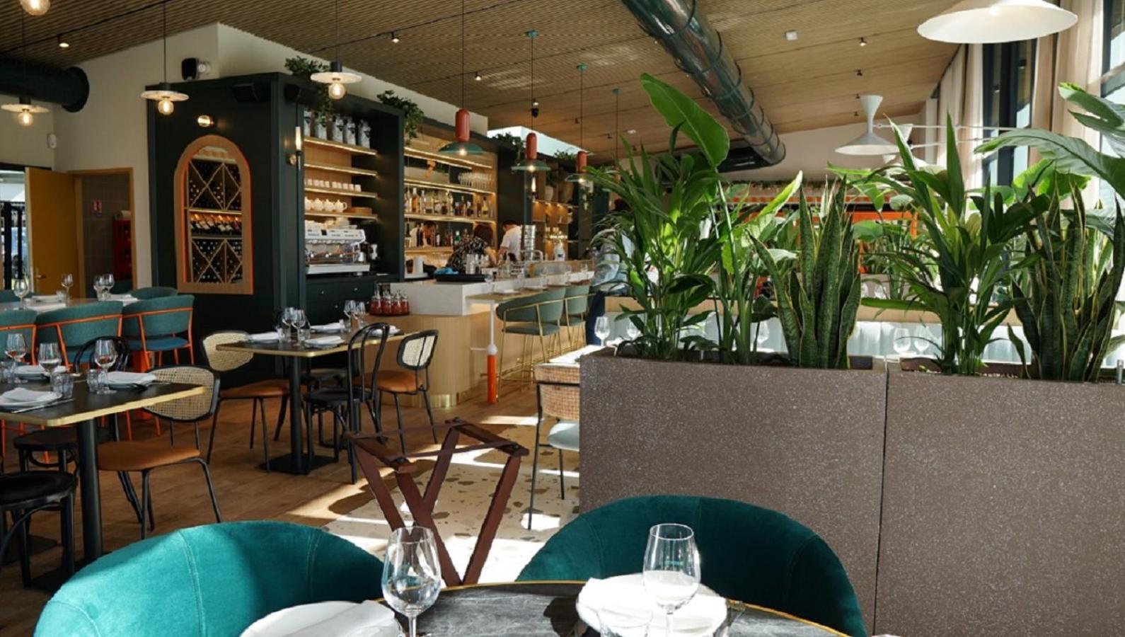 The Originals Boutique Hotel Restaurant Saint James, モンテギュ エクステリア 写真